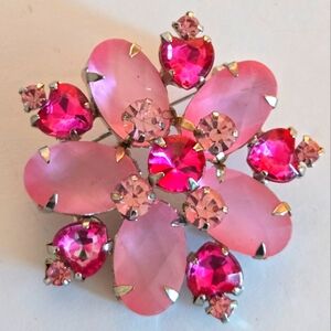 VTG Pink Satin Glass Floral Brooch w Fuschia Heart & Pink Rhinestone Petals 2"